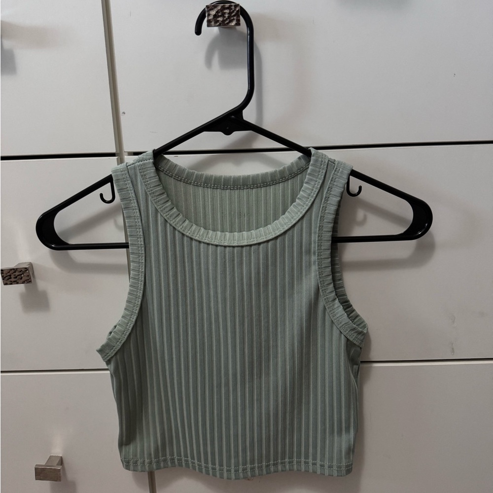 SHEIN Sleek Green Ribbed Tank Top